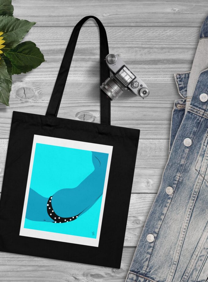 Dive In Tote Bag
